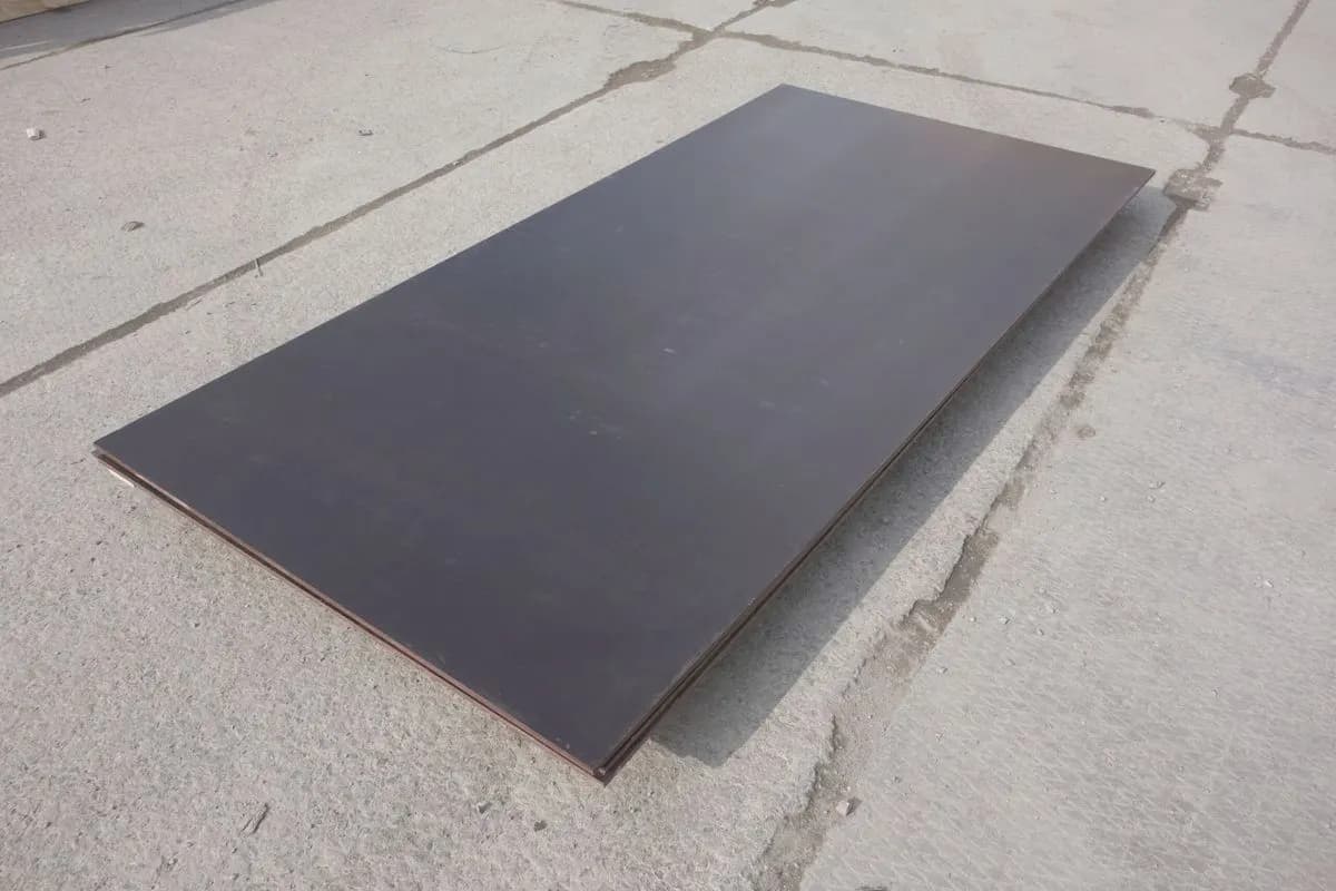 Ламинированная фанера 15 мм 1250×2500, сорт 2/2, F/F